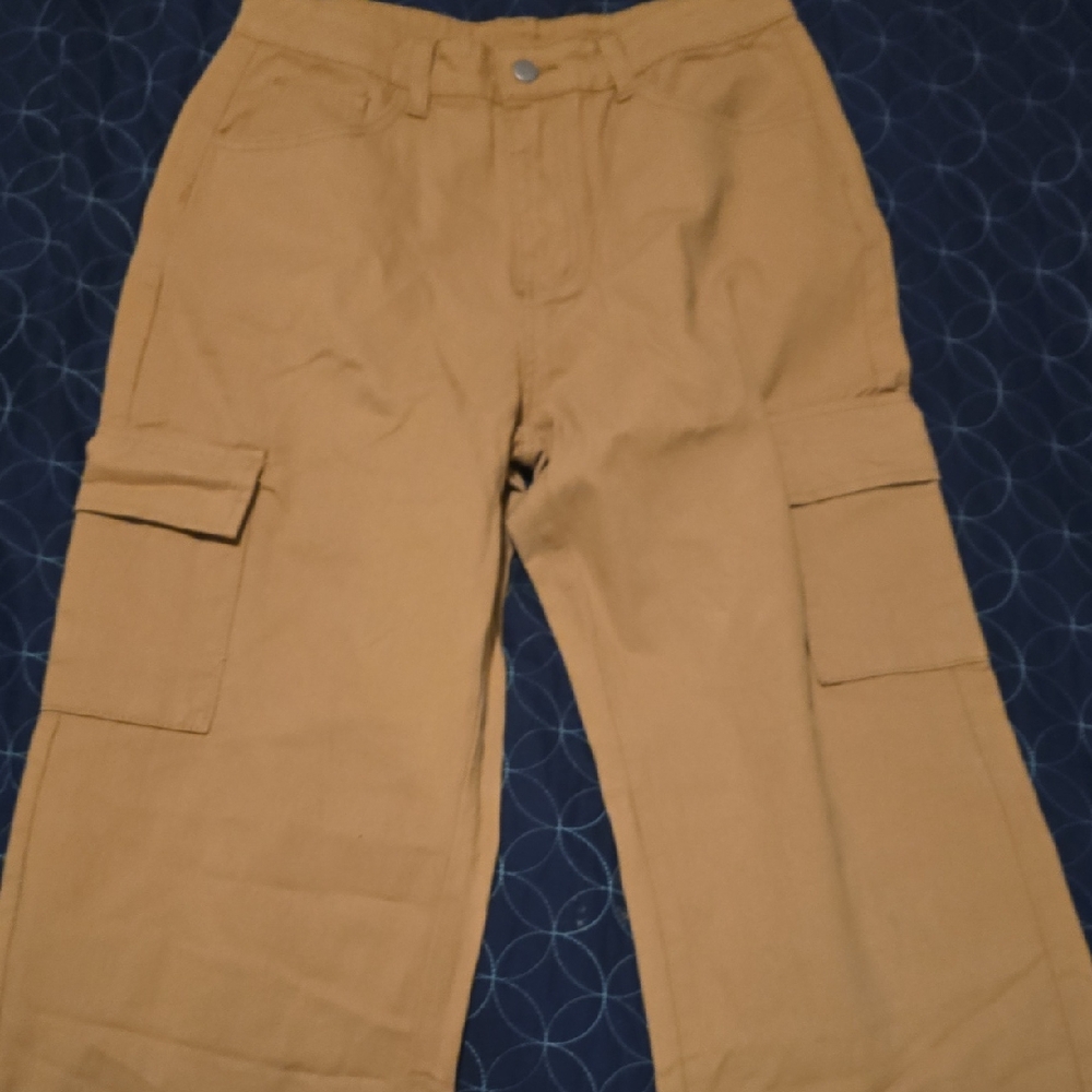 Women's Tan Cargo Pants